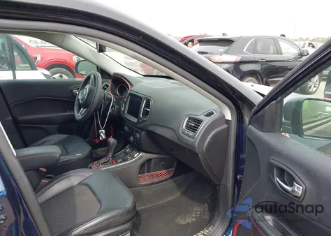 2021 Jeep Compass Trailhawk 4X4 z USA, uszkodzony, nr VIN 3C4NJDDB4MT598043